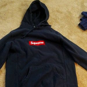 Supreme hoodie
